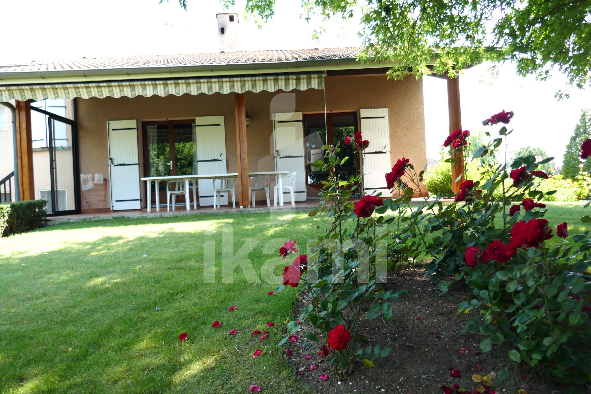 Architect's house of 161 m2 - 4 bedrooms - Land 905 m2 on Génissieux