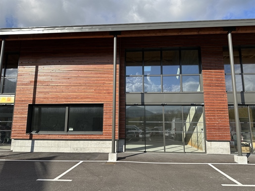 Commercial, craft and workshop premises 141m2 Villard-de-Lans