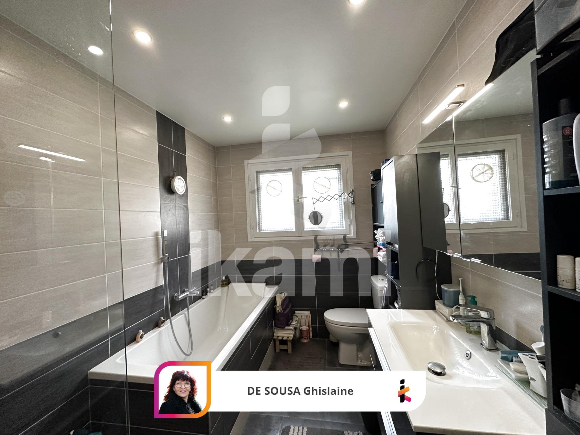 Maison 9 pièces - 233 m2 sur 2 niveaux avec sous-sol total en rez de jardin