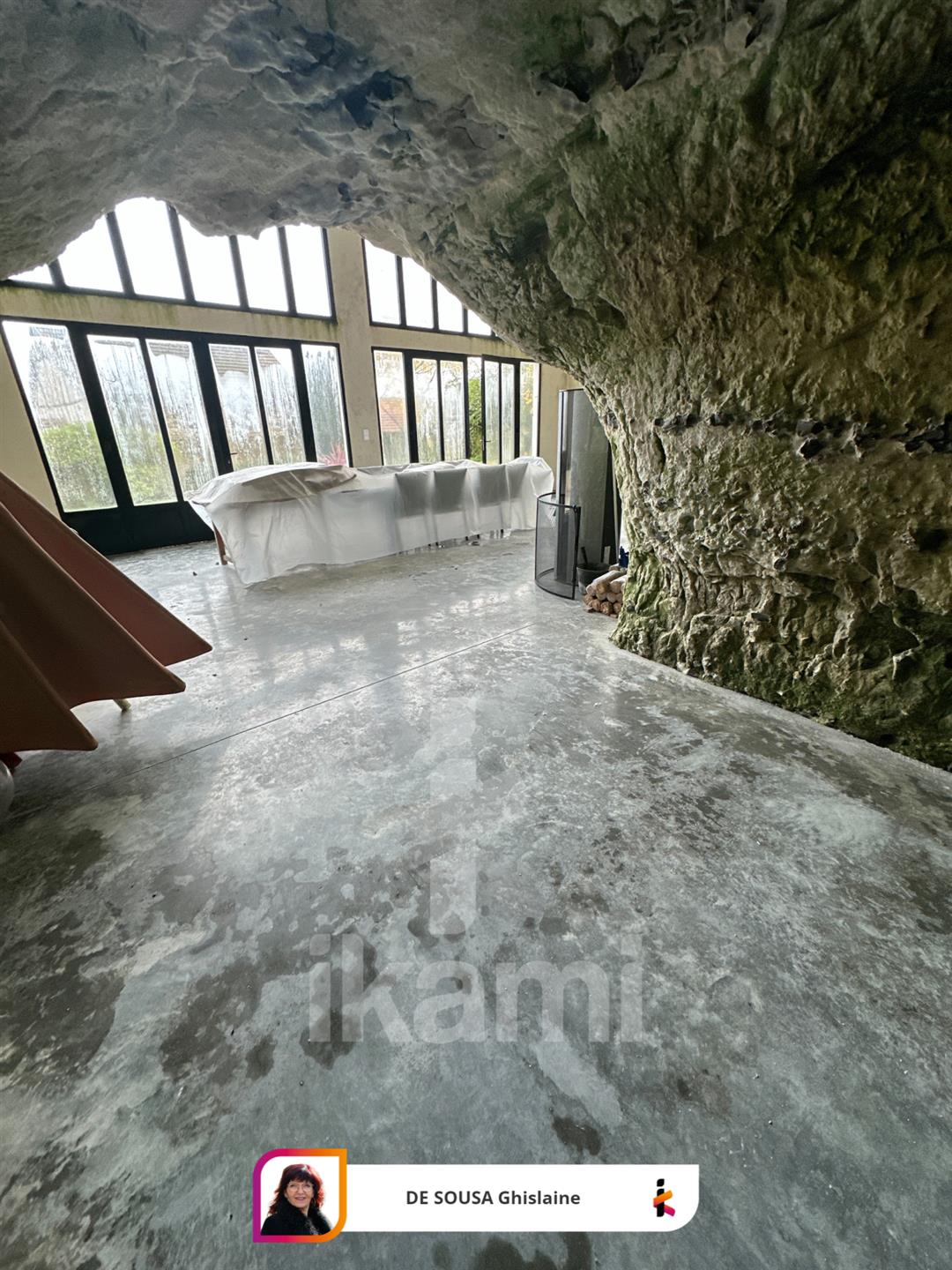 An atypical refuge in an enchanting setting
