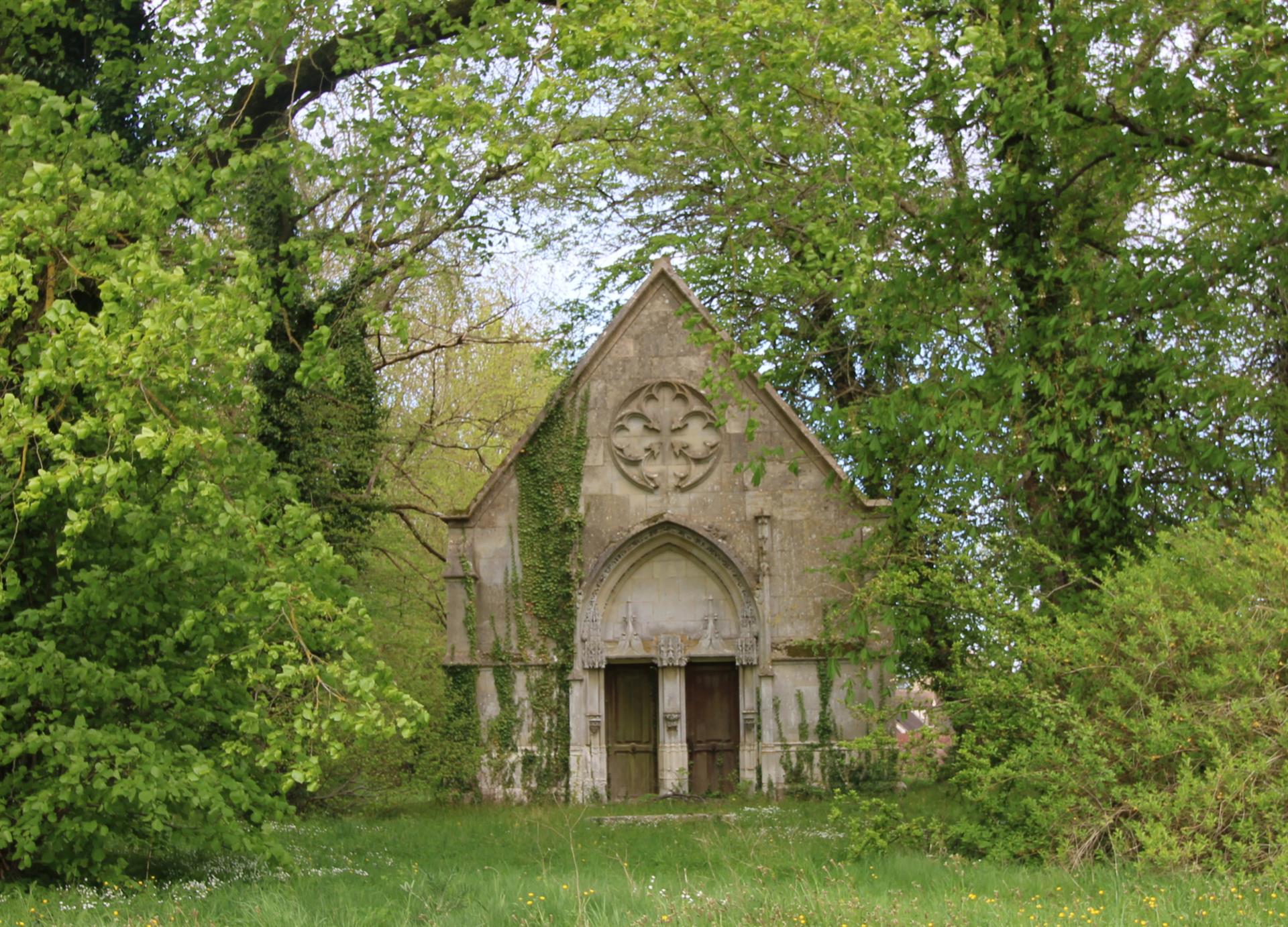 For sale Dpt Eure (27) near Pacy sur Eure 17th century castle in the heart of a park of approximatel