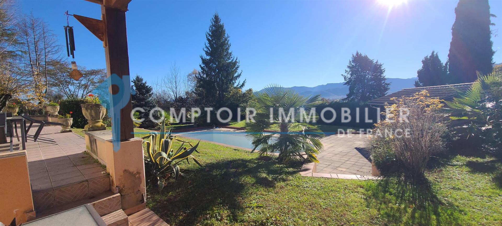 Dpt Haute-Garonne 31 - For sale - 7-room townhouse of 368 m2 on 4490 m2 of land with swimming pool a