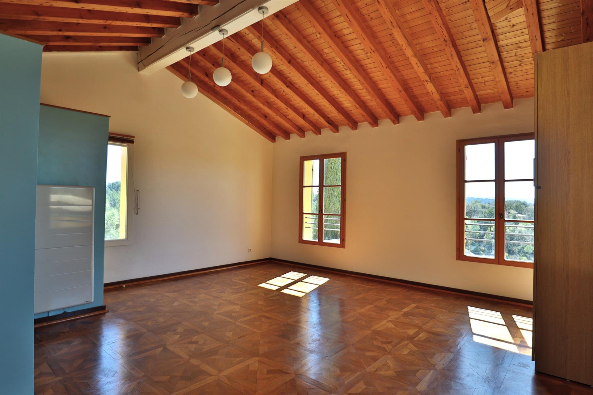 Dept 84 - For sale - House of approximately 119 m2 with 40 m2 garage on land of 2020 m2, swimming po