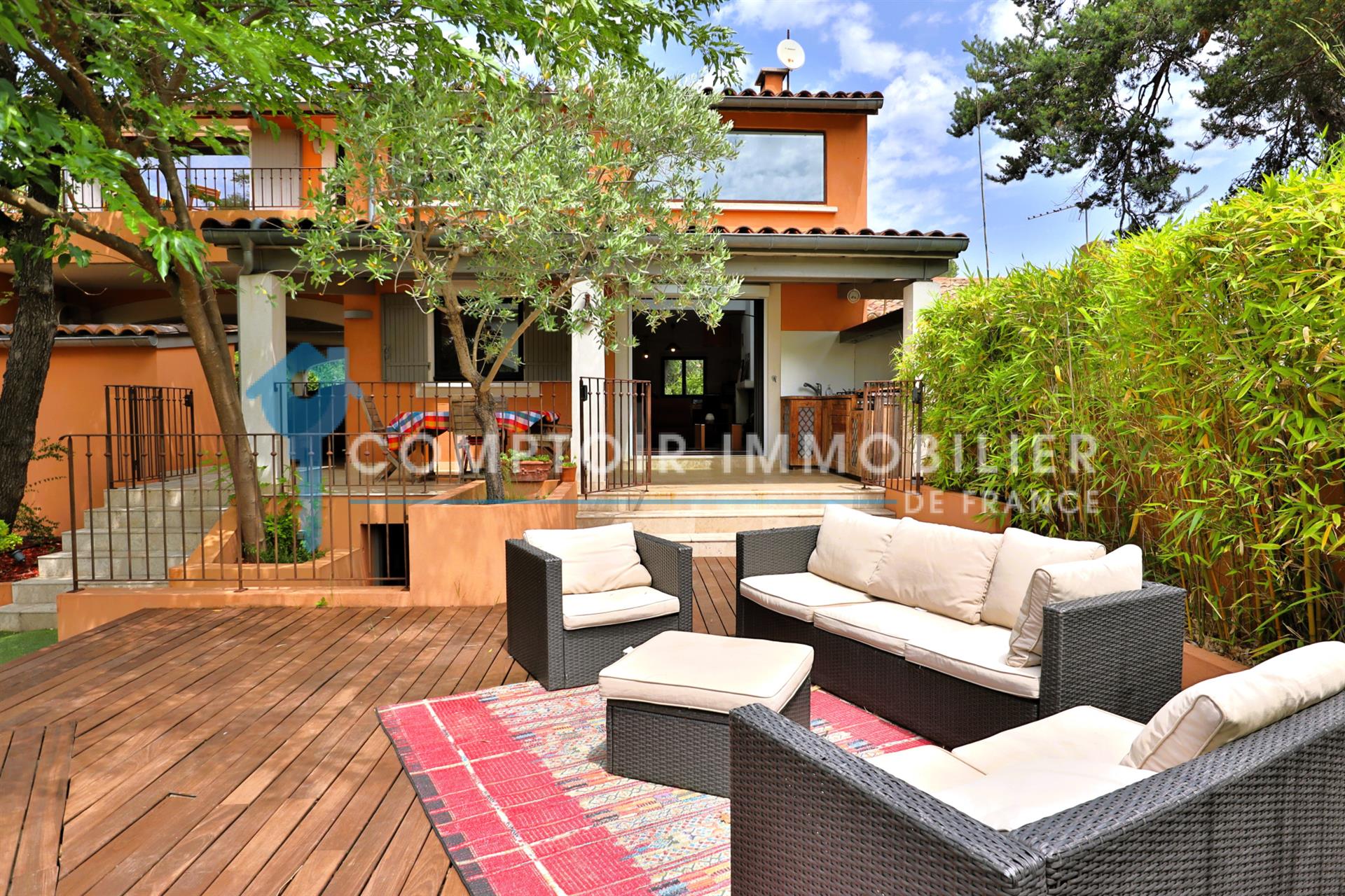 Compra: Vivenda (84220)