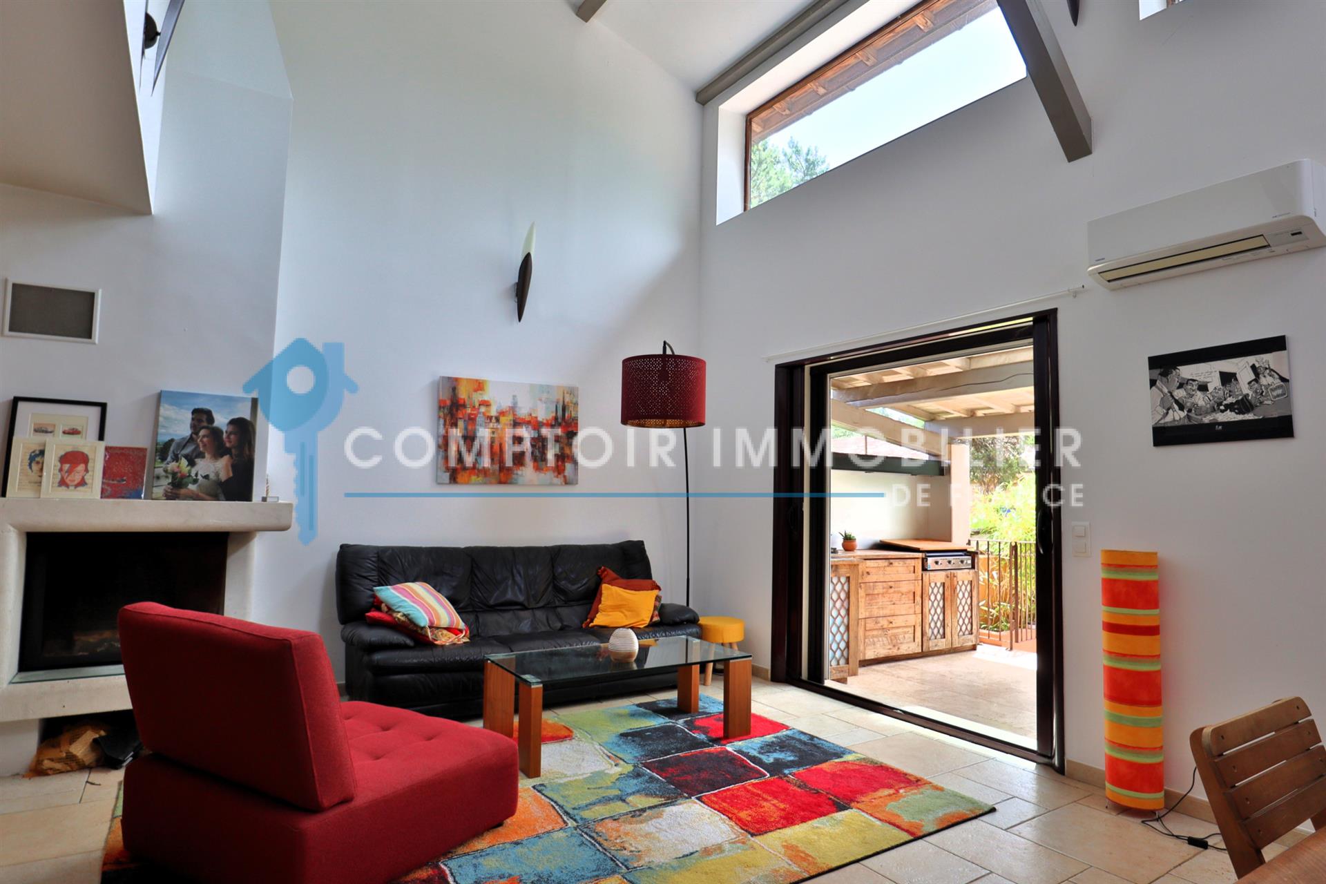 Compra: Vivenda (84220)