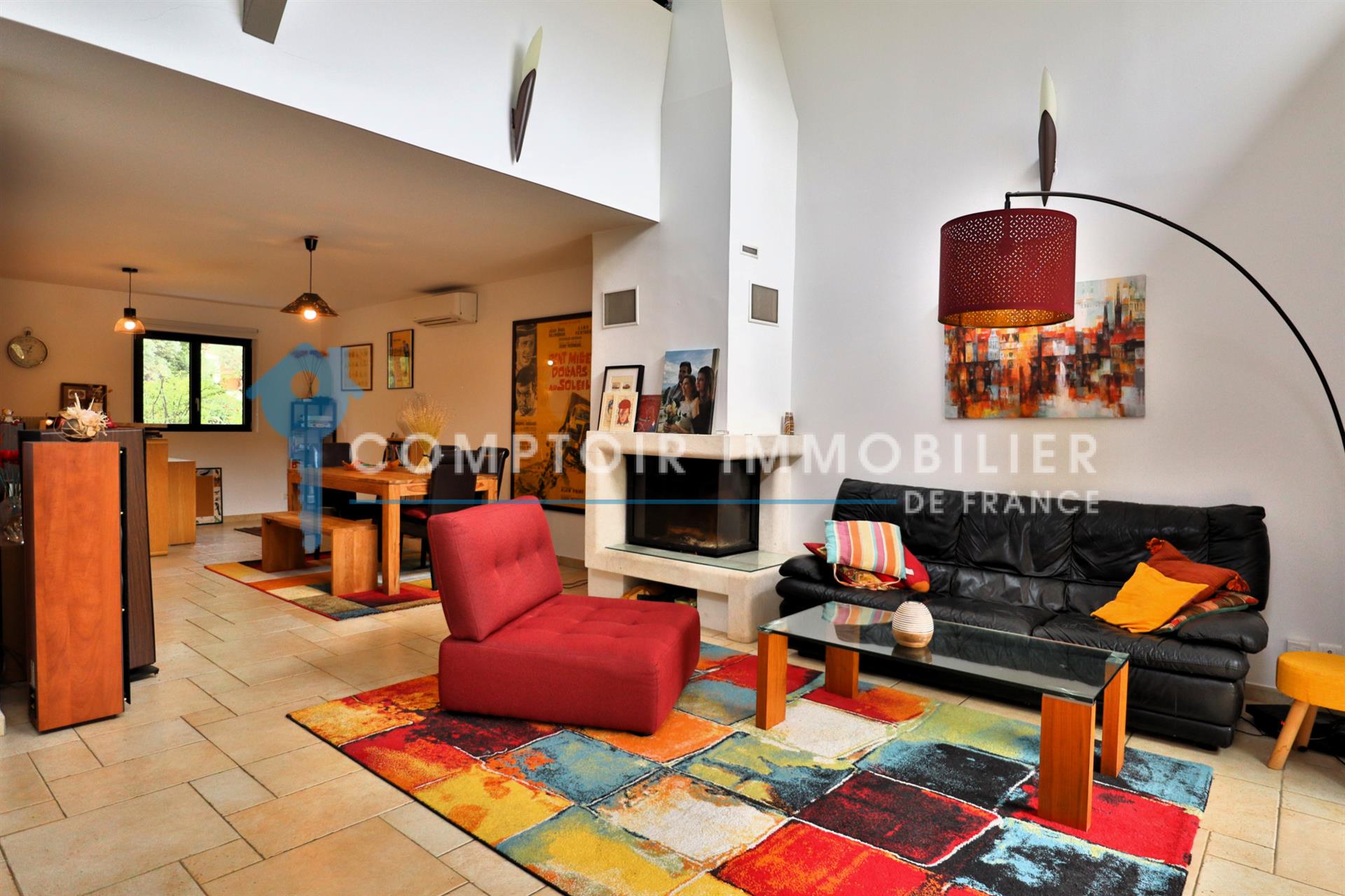 Compra: Vivenda (84220)