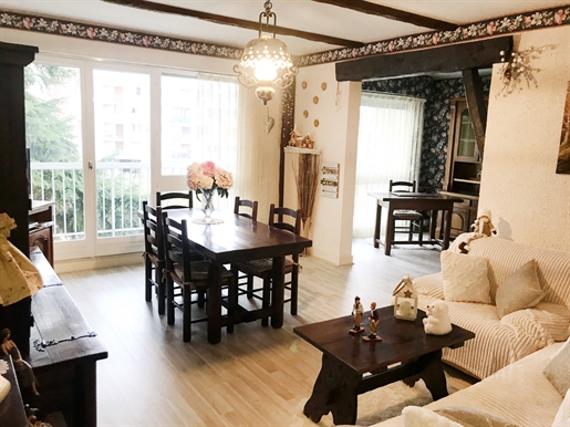 Rare for sale ? 2nd floor: 3-room apartment of 65m2.