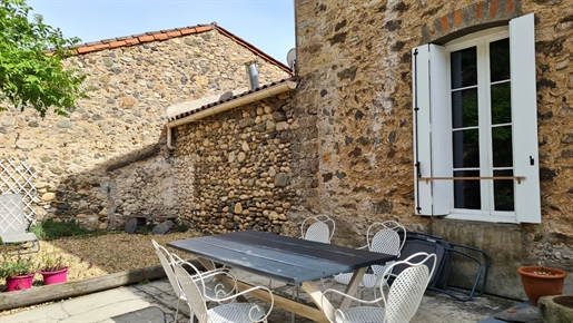 Beautifully renovated maison de maitre with terrace and garden