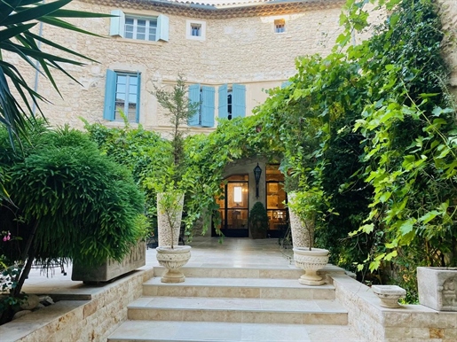 Beautifully renovated 17th Century chateau with courtyard and views