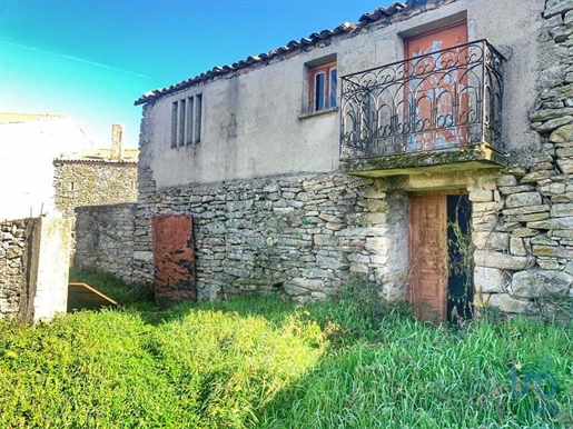Casa del villaggio a Almeida, Guarda