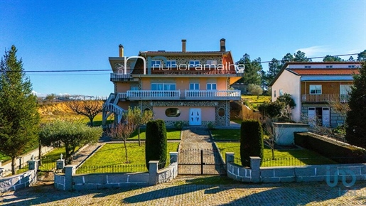 Home / Villa with 5 Rooms in Pinhel with 240,00 m²