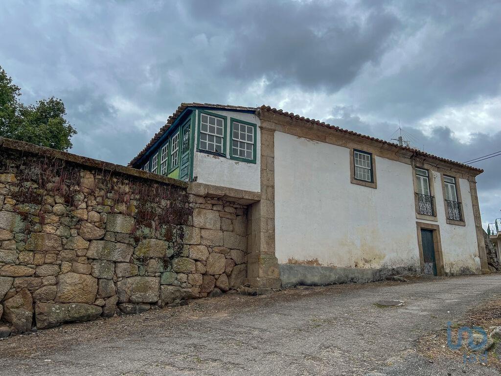 Home / Villa met 3 kamers in Cótimos met 498,00 m²