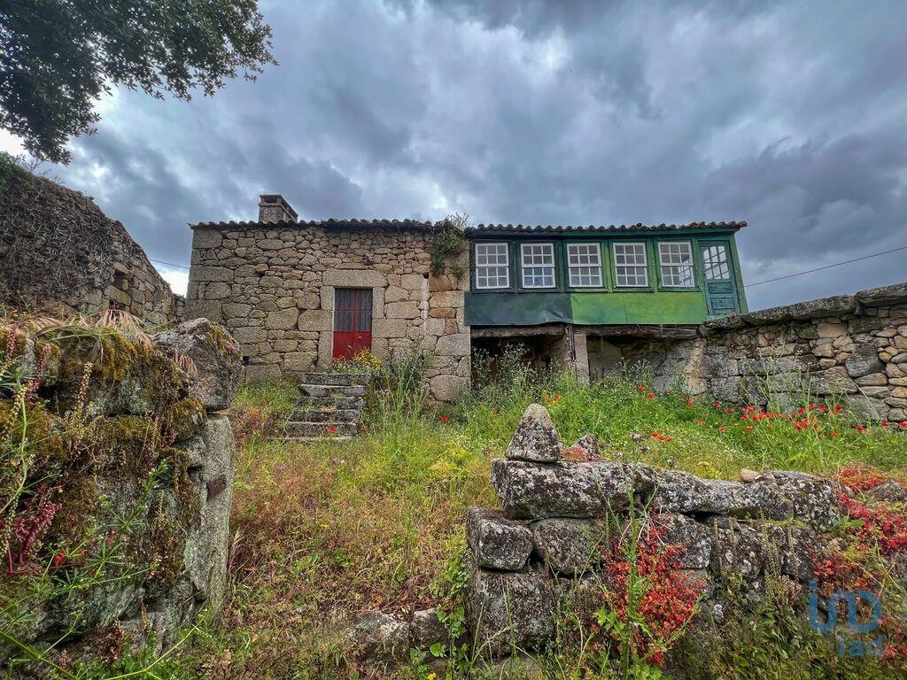 Home / Villa met 3 kamers in Cótimos met 498,00 m²