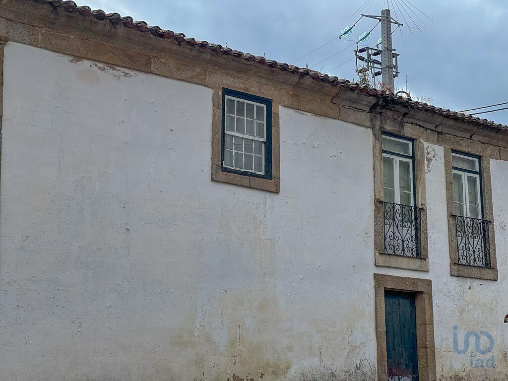 Home / Villa met 3 kamers in Cótimos met 498,00 m²