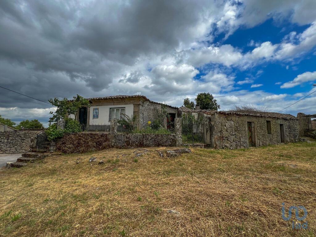 Home / Villa met 3 kamers in Cótimos met 498,00 m²