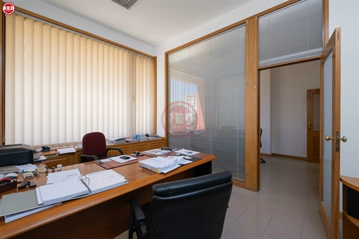 Office Sell in Santa Marinha e São Pedro da Afurada,Vila Nova de Gaia
