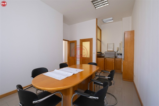 Büro Verkaufen in Santa Marinha e São Pedro da Afurada,Vila Nova de Gaia