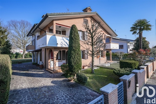 Einfamilienhaus / Villa 176 m² - 3 Schlafzimmer - Copparo