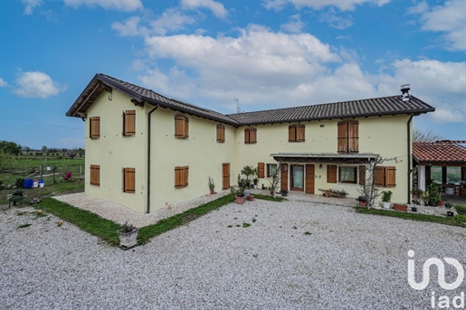 Verkauf Einfamilienhaus / Villa 235 m² - 5 Schlafzimmer - Castions di Strada