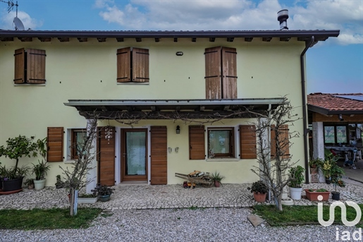 Verkauf Einfamilienhaus / Villa 235 m² - 5 Schlafzimmer - Castions di Strada