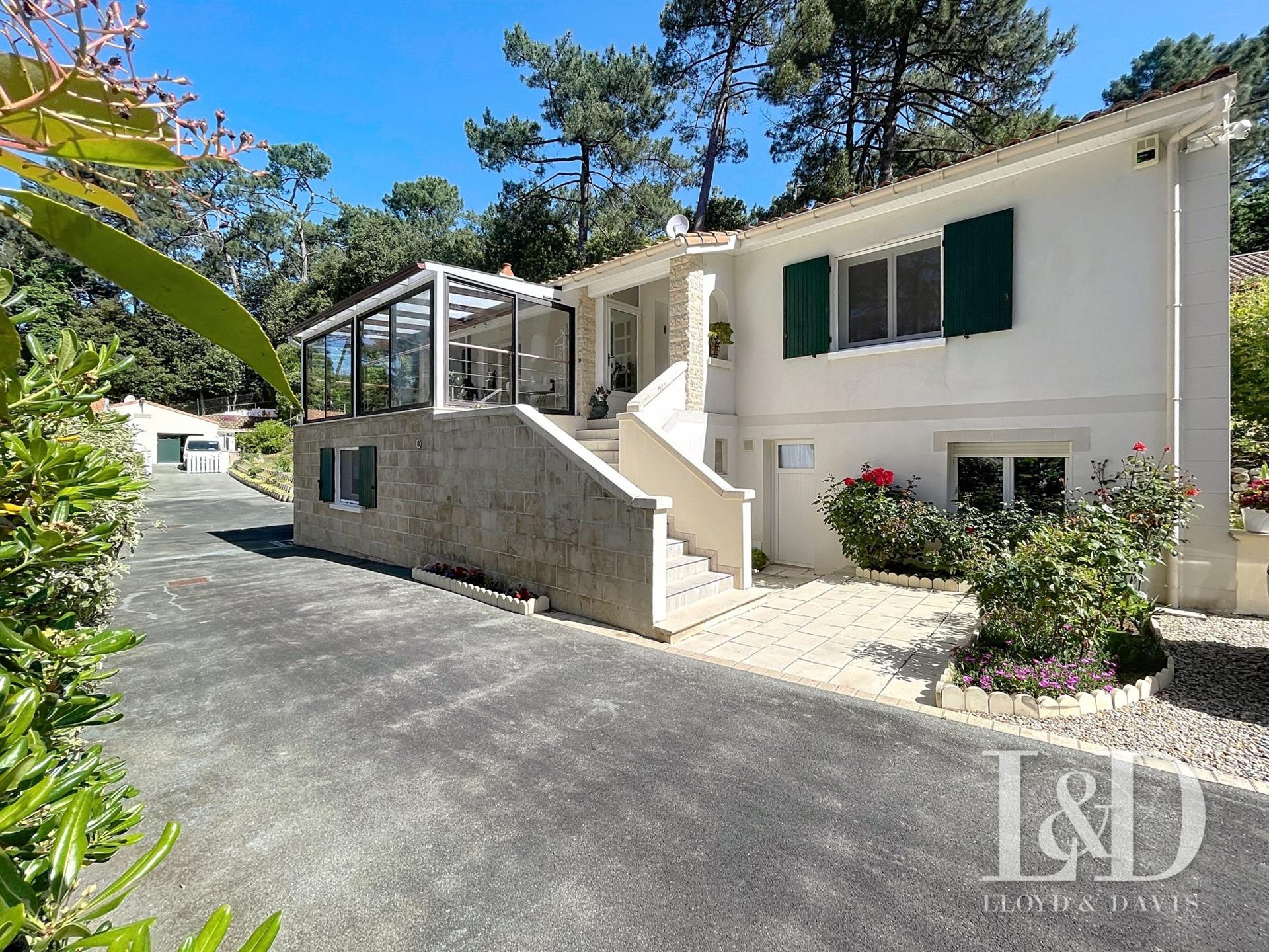 Meschers sur Gironde: House 172 m², 4 bedrooms and swimming pool