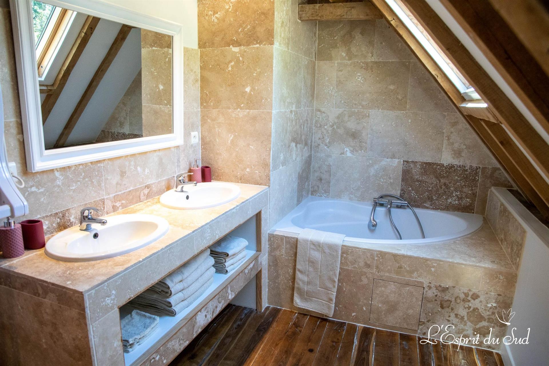 Compra: Vivenda (12200)