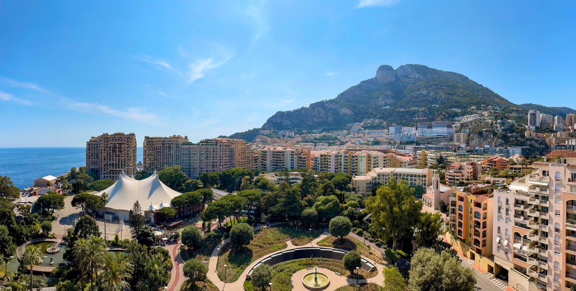 Renovated High Floor Apartment In Fontvieille