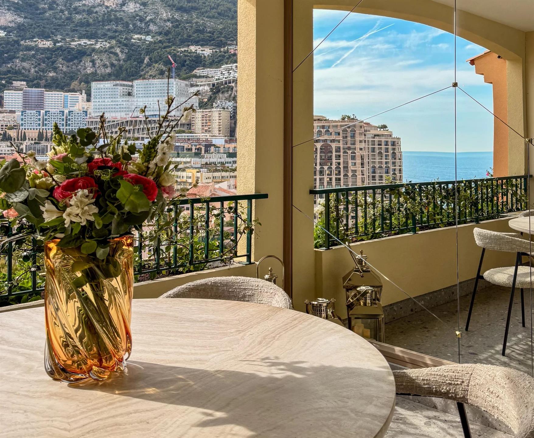 Renovated High Floor Apartment In Fontvieille