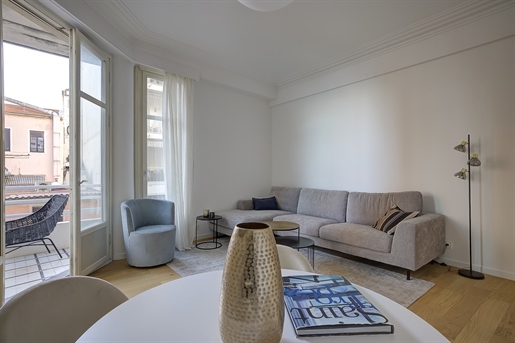 Nizza - Carré d'Or - 3 Zimmer renoviert von 54m2 mit Terrasse Meerblick