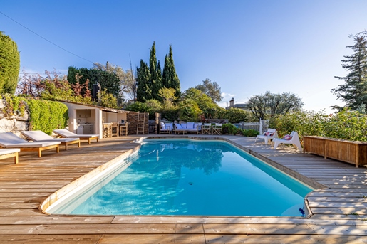 Nice - Corniche des OIiviers - Superb fully renovated villa, swimming pool, terraces and parking