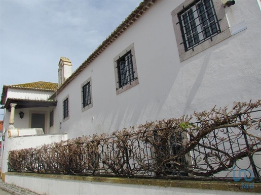 Fifth with 7 Rooms in Lisboa with 694,00 m²
