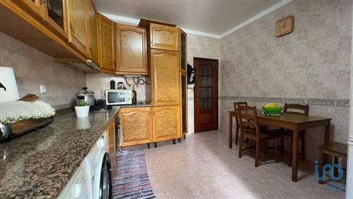 Appartement met 2 kamers in Setúbal met 82,00 m²