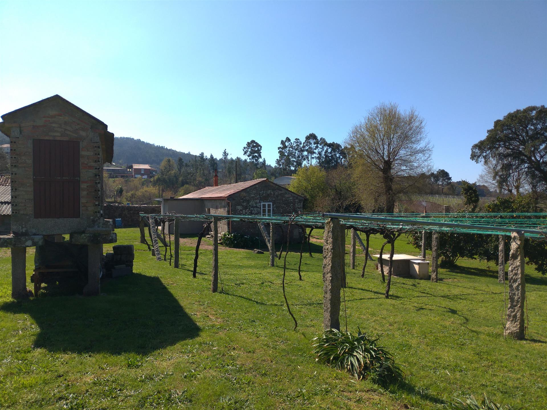 Proprietate tradițională fermecătoare în Valea Salnes, Pontevedra.