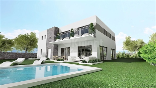 Plascassier : A Luxury Contemporary Villa Under Construction