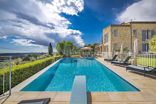 Vence : Stone charm and panoramic view
