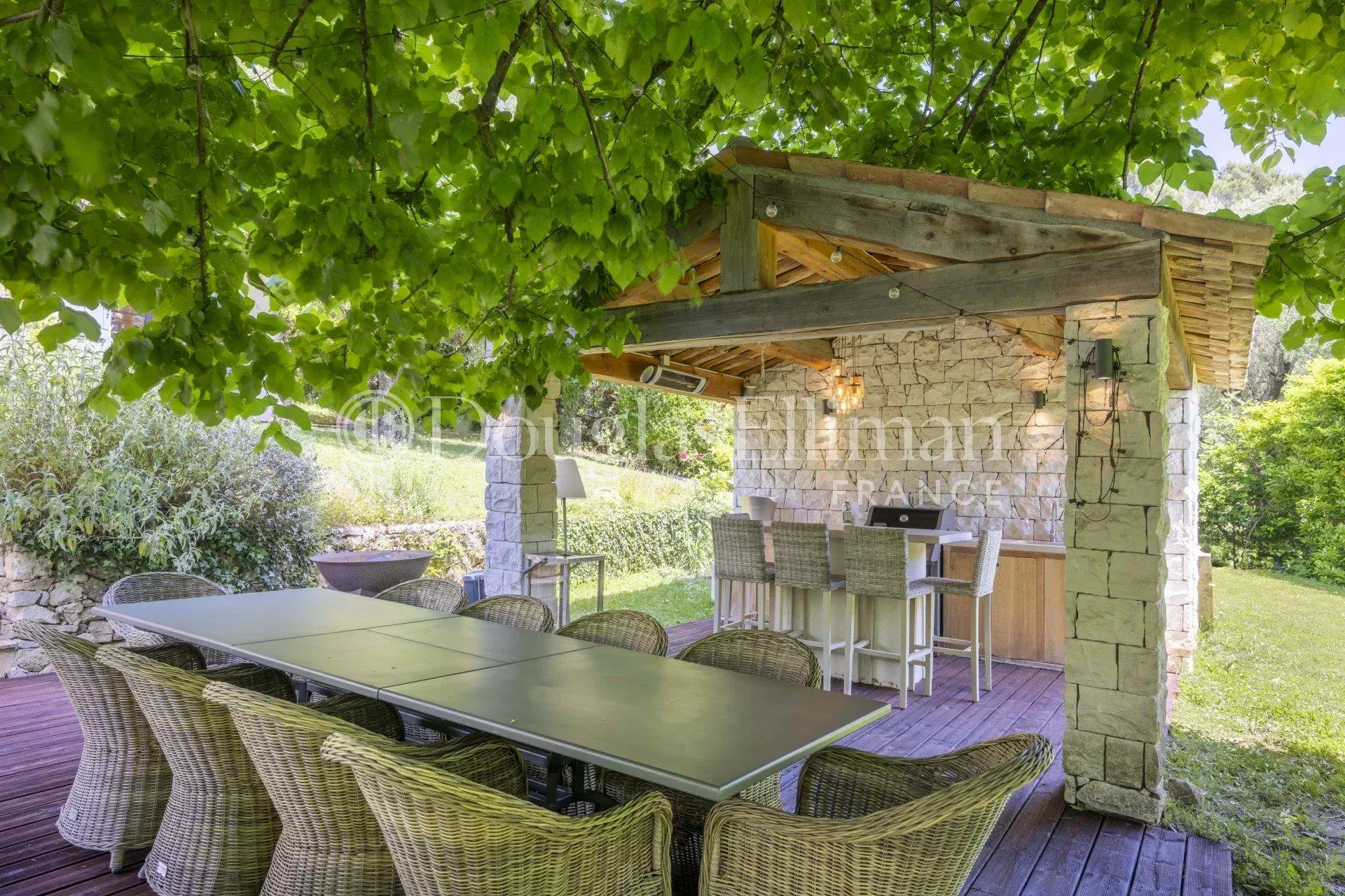 Maison à vendre, 245m², Valbonne