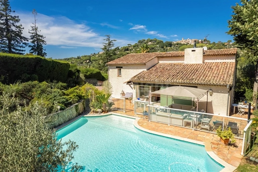Mougins : Villa with panoramic views next to the Old Village