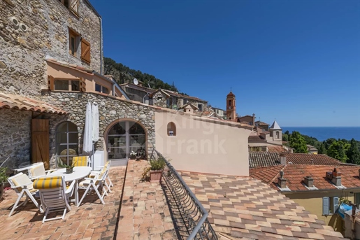 Roquebrune-Cap-Martin - Haus mit Meerblick in den Mauern der mittelalterlichen Burg