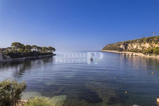 Saint Jean Cap Ferrat: Superbe propriété les pieds dans l'eau