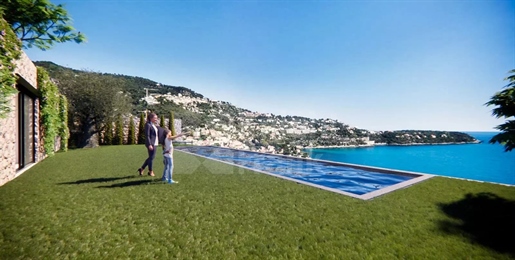 Roquebrune Cap Marti - Private Villa mit Meerblick zum Renovieren