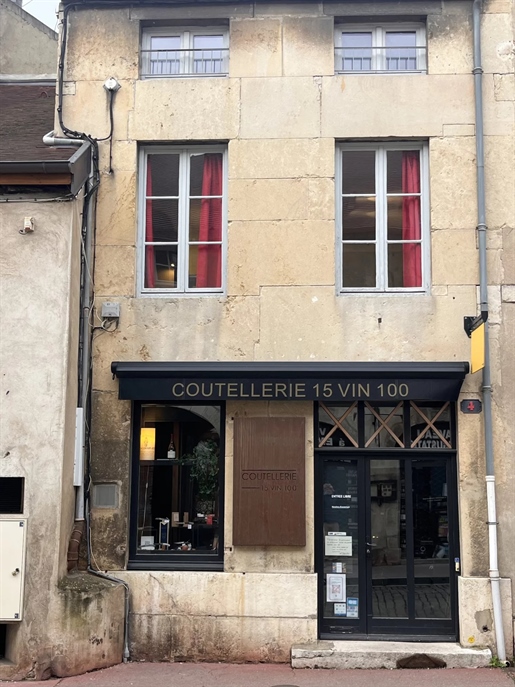 Right to lease in the historic centre of Beaune