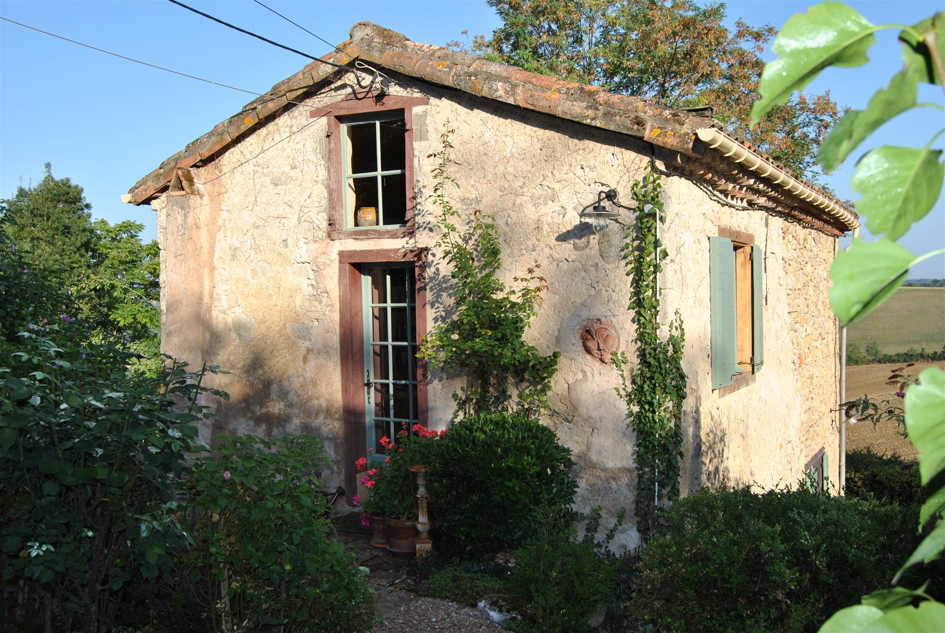 Uroczy dom i jego aneks w Pays de Cocagne między Tuluzą a Castres