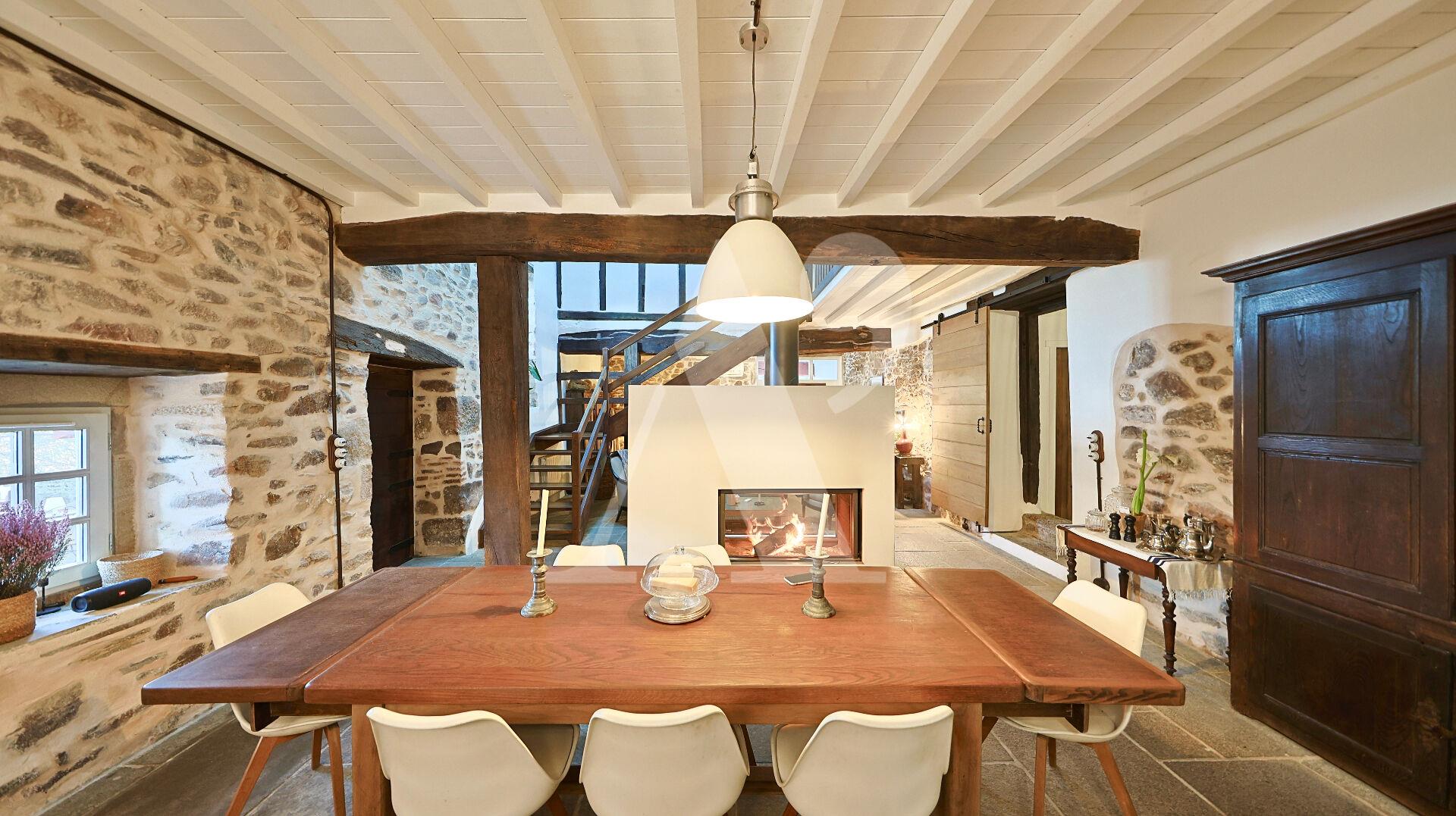 Sublimated Labourdine architecture - Panoramic view