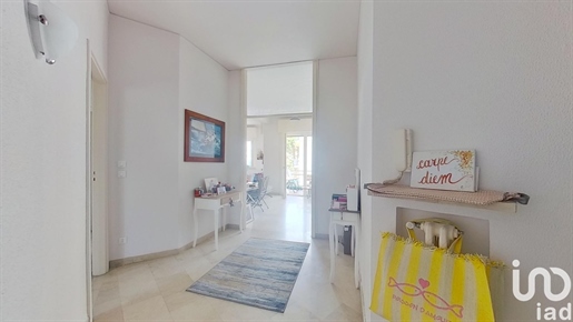 Sprzedaż Apartament 130 m² - 3 Pokoje - Sanremo