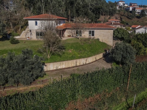 A 7 bedroom house with fantastic panoramic mountain views!