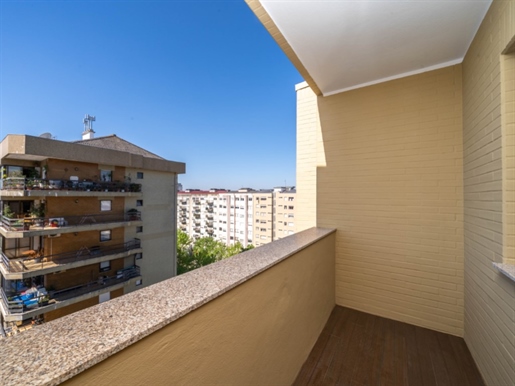 4 bedroom apartment in Porto