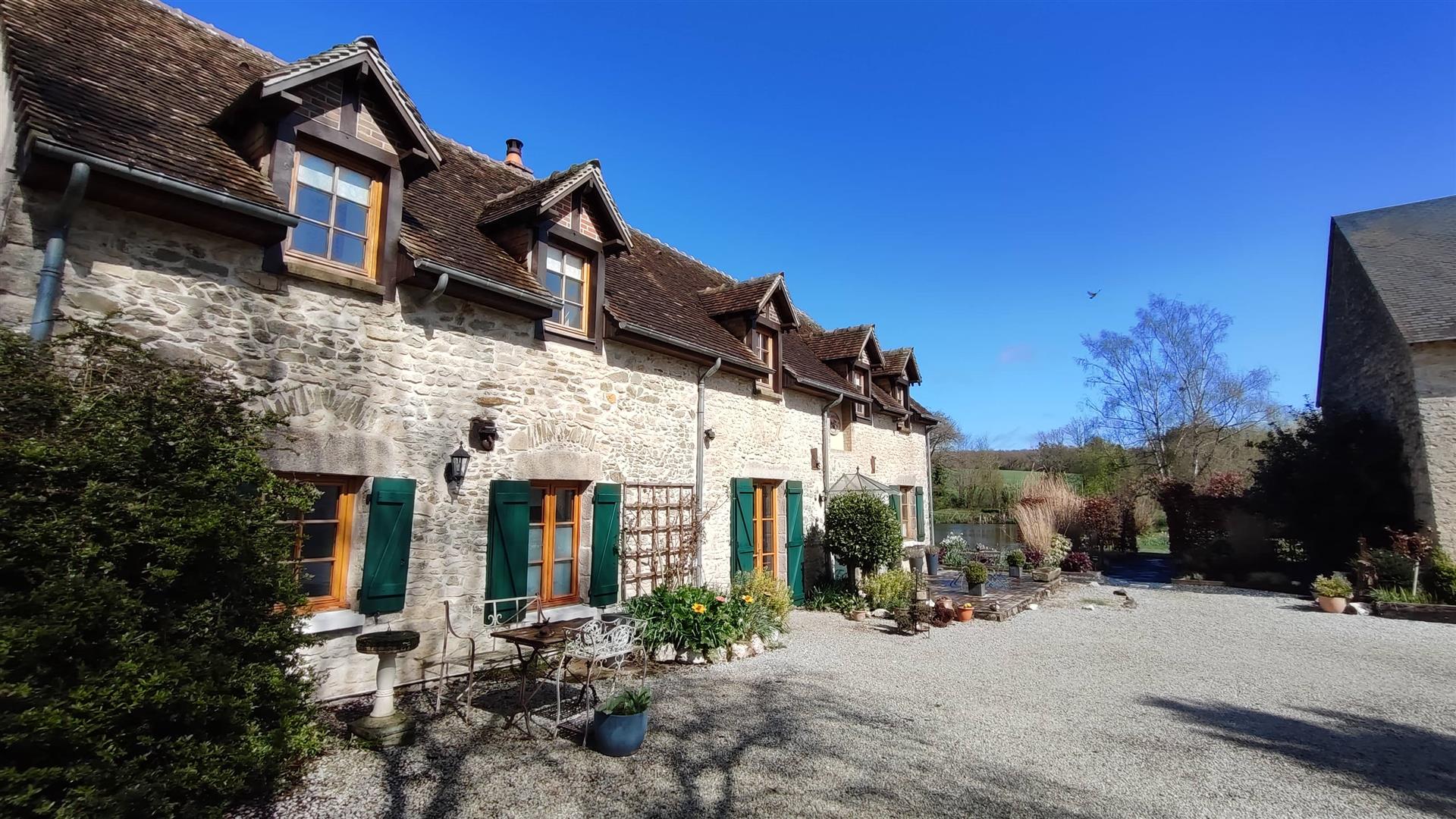 Beautiful House, Outbuildings and Gardens near Alençon