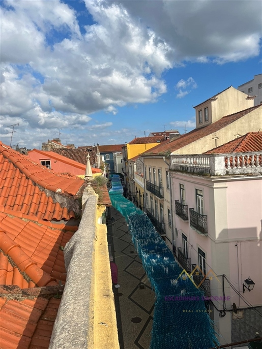 Mehrfamilienhaus Verkaufen in Setúbal (São Julião, Nossa Senhora da Anunciada e Santa Maria da Graça