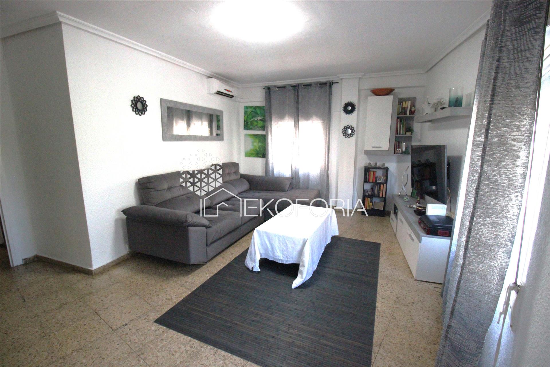  Appartamento con 4 camere da letto vicino a Russafa e Le Túria (Valencia)