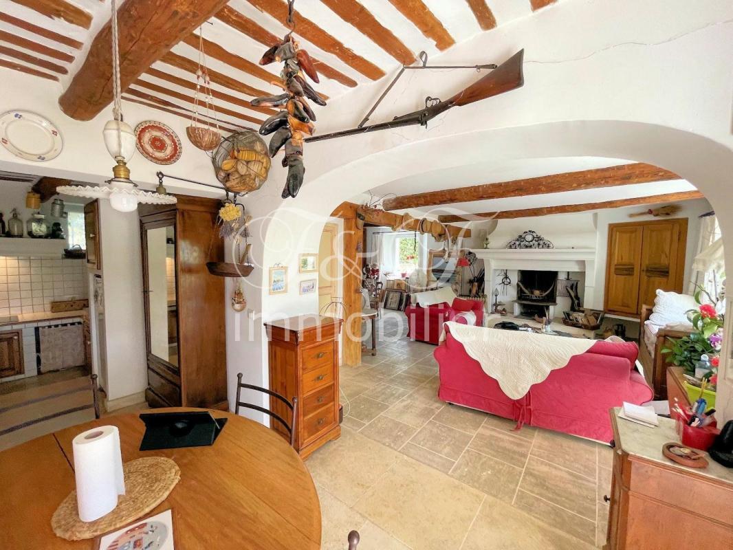 Purchase: House (84400)